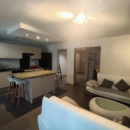 Spacieux Proche Du Centre Et Plages Apartament